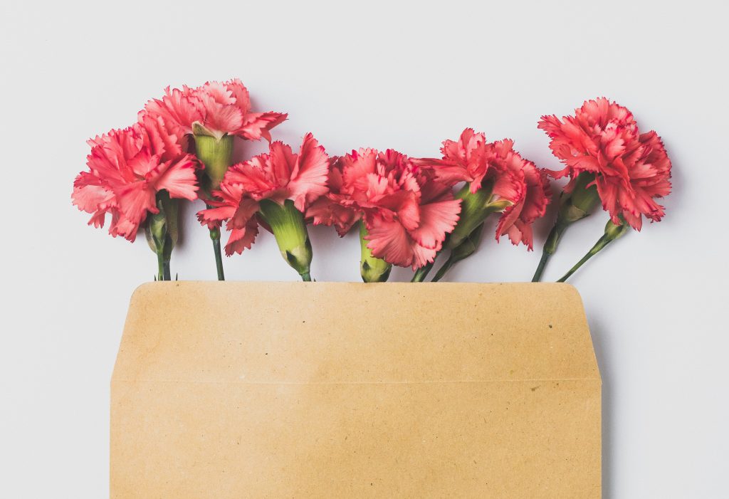 Thank you letter with flowers Unsplash